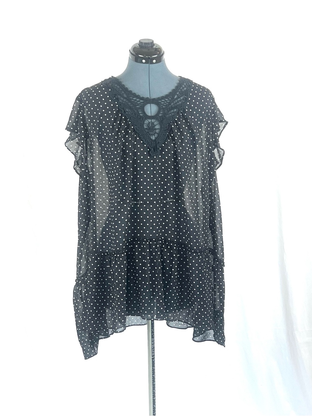 Lane Bryant 26/28 Black White Polka Dot Crochet Lace Ruffle Chiffon Blouse 47